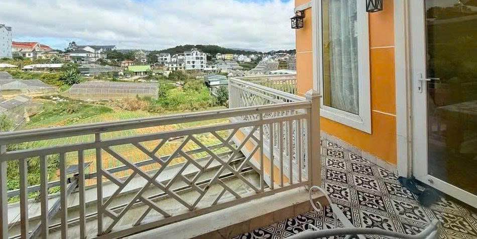 Biệt thự cho thuê Trần Quang Khải Đà Lạt 201m² - Phong cách Pháp hoài cổ, đầy đủ nội thất!