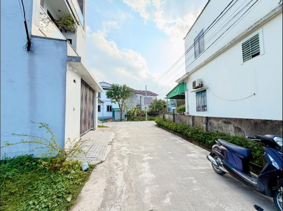 Đất nền Thạch Tân, Hà Tĩnh 98.05m² giá 1.6 tỷ - Vị trí đắc địa cho đầu tư!