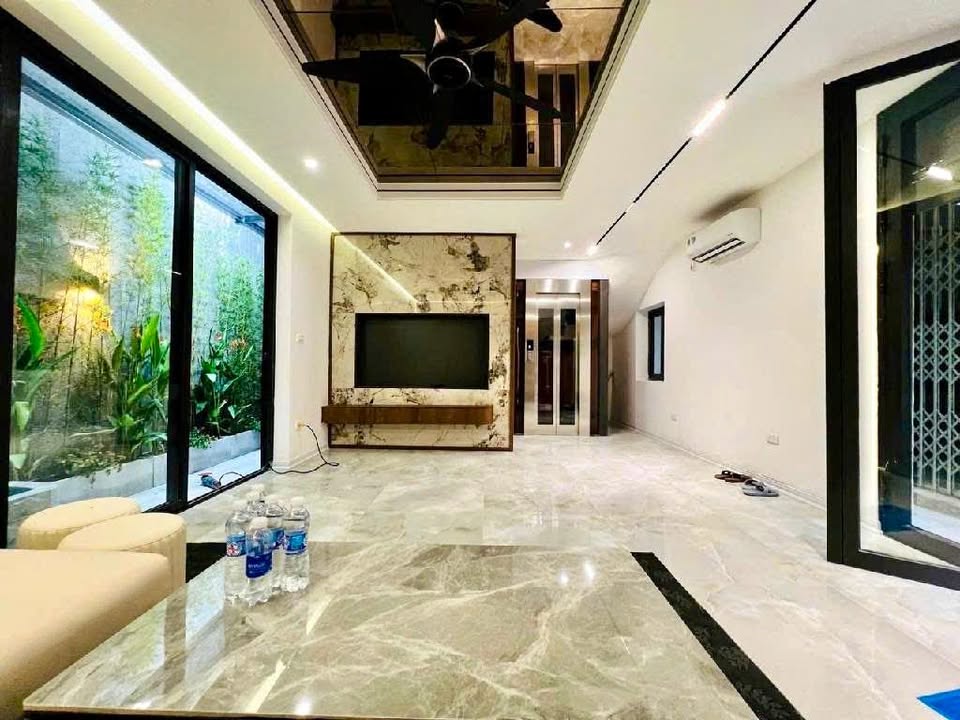 Nhà phố Thái Hà Đống Đa 45m² giá 1 tỷ - Không gian sống lý tưởng với thang máy!