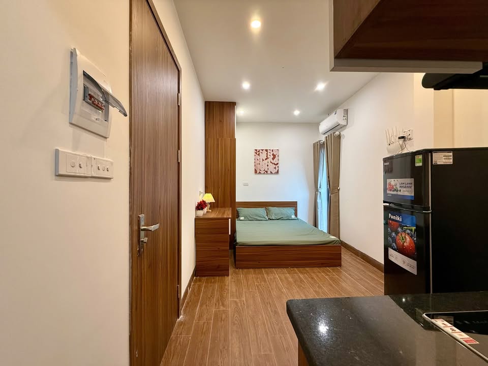 Studio 28m² tại 234 Hoàng Quốc Việt, Cầu Giấy - Full đồ, ban công, tiện nghi hiện đại!