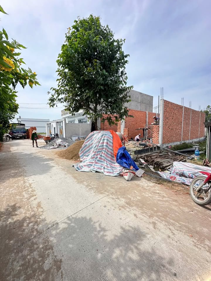 Đất nền 138m² đường Nguyễn Hữu Trí, Tân Bửu, Bến Lức - Giá chỉ 1.85 tỷ, thổ cư 100%!