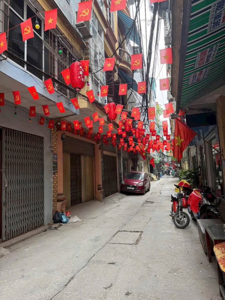 Nhà lô góc Tân Mai Hoàng Mai 16m² giá 3.65 tỷ - Thiết kế hiện đại, sổ đỏ riêng