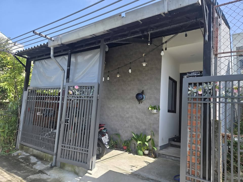 Nhà 90m² đường Trần Nhật Duật, Sơn Trà giá 4 tỷ - Nhà mới xây kiên cố!