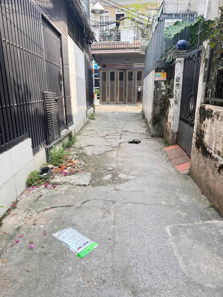 Nhà 2 tầng đường Trần Xuân Soạn, Q7 chỉ 1.29 tỷ - Sổ hồng chính chủ!