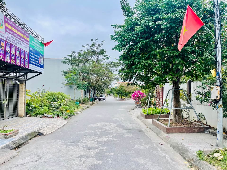 Đất biệt thự khu phố 7 Cầu Sến, Uông Bí 201m² - Cơ hội đầu tư an toàn!