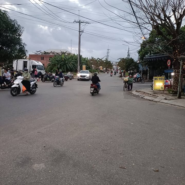 Đất nền lô góc đường Thăng Long, Hòa Thọ Tây, 80m² giá 2.68 tỷ - Cơ hội đầu tư tuyệt vời!