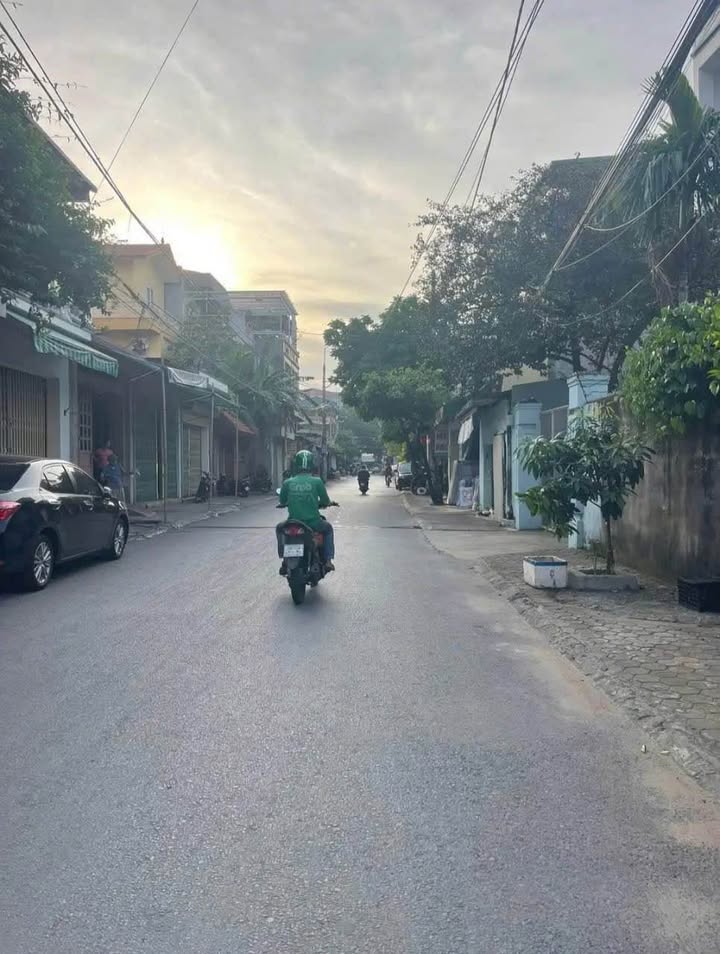 Đất trục chính Trần Bình Trọng, Thanh Hóa 77.6m² giá 3 tỷ - Vị trí kinh doanh đắc địa!