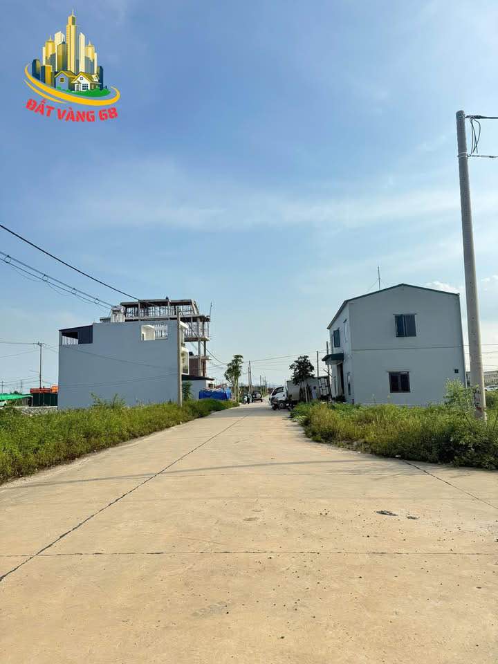 Đất nền đường Tây Thành, Phường Nam Thành 196m² - Vị trí đắc địa, giá thỏa thuận!