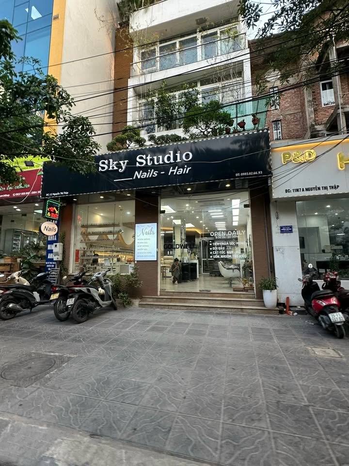 Cho thuê FrontHouse tại Trung Kính, Cầu Giấy, 70m² - Nhà mới sạch sẽ, mặt tiền rộng