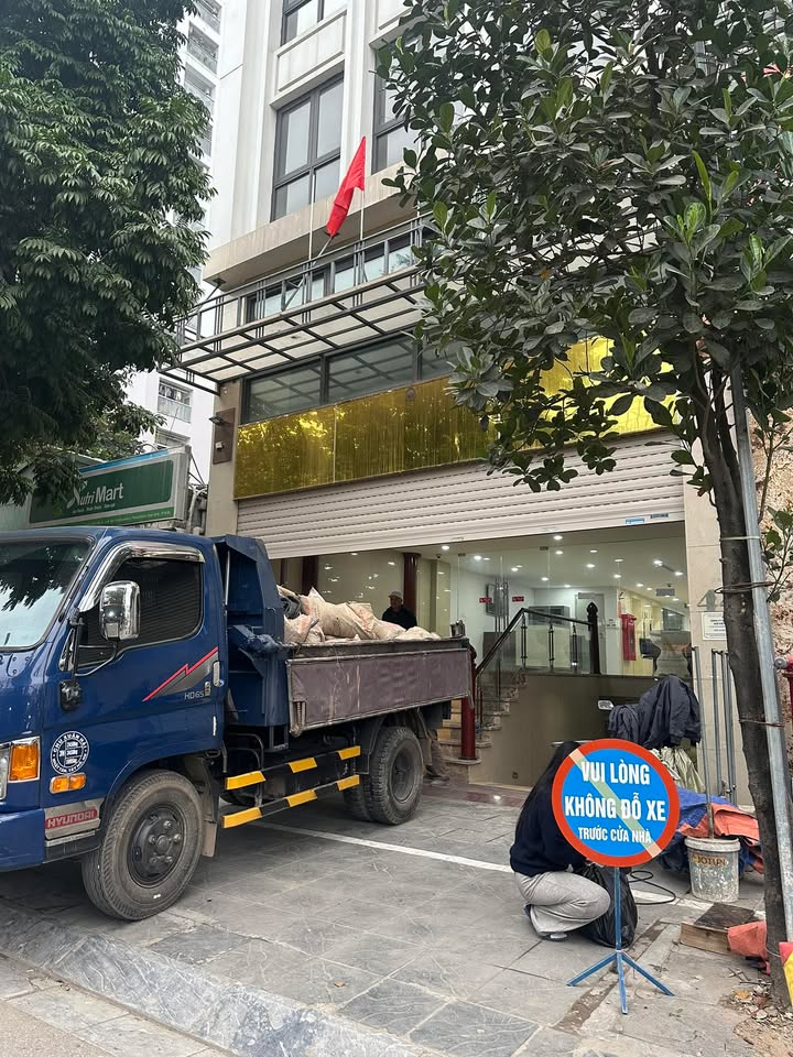 Văn phòng cho thuê đường Xuân La, quận Tây Hồ 250m² - Không gian làm việc lý tưởng