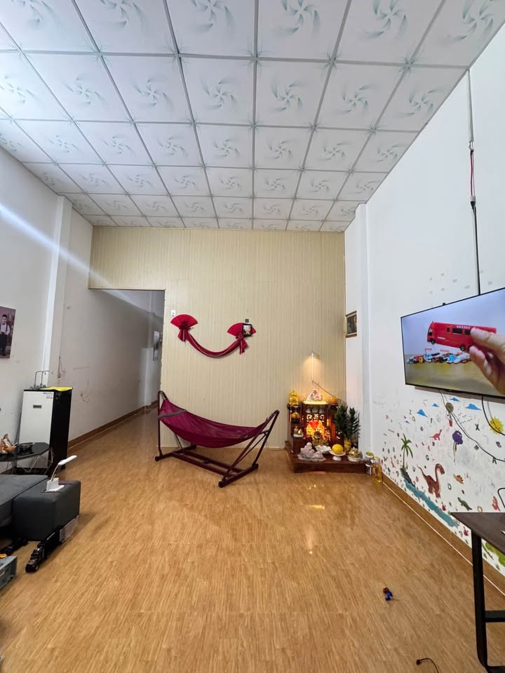 Căn nhà sân ô tô hẻm 317 Hà Huy Tập 120m² giá 3.9 tỷ - Chính chủ bán gấp!