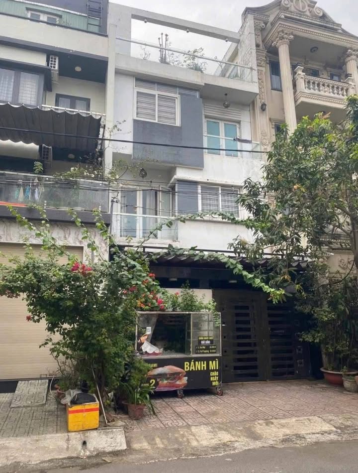 Nhà mặt tiền KDC Vĩnh Lộc, Bình Tân 114m² giá 12.45 tỷ - Vị trí đắc địa gần công viên