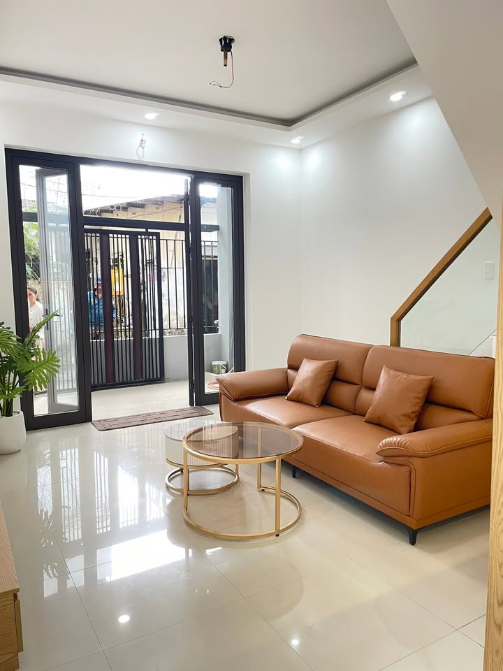 Nhà phố 2 tầng Đà Nẵng 61.6m² giá 5 tỷ - Vị trí đắc địa, sẵn sàng vào ở!