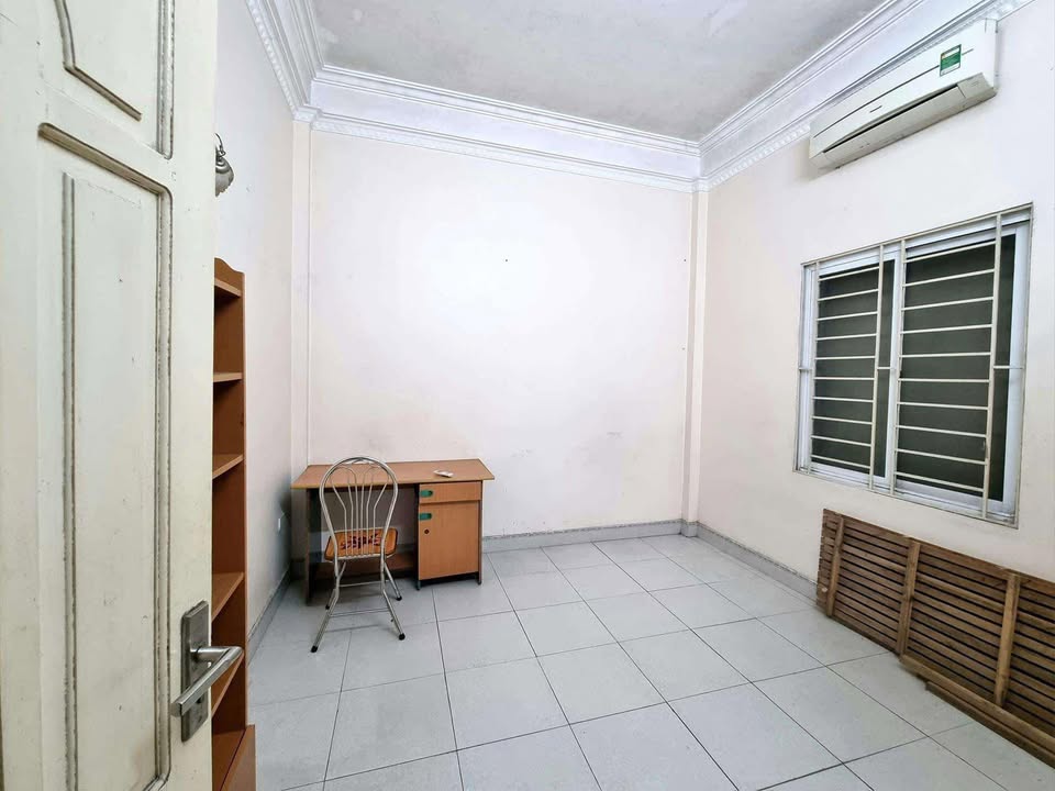 Phòng trọ cho thuê tại ngõ 254 Vĩnh Hưng 20m² giá chỉ 2,2 triệu - An ninh tốt, tiện nghi đầy đủ!