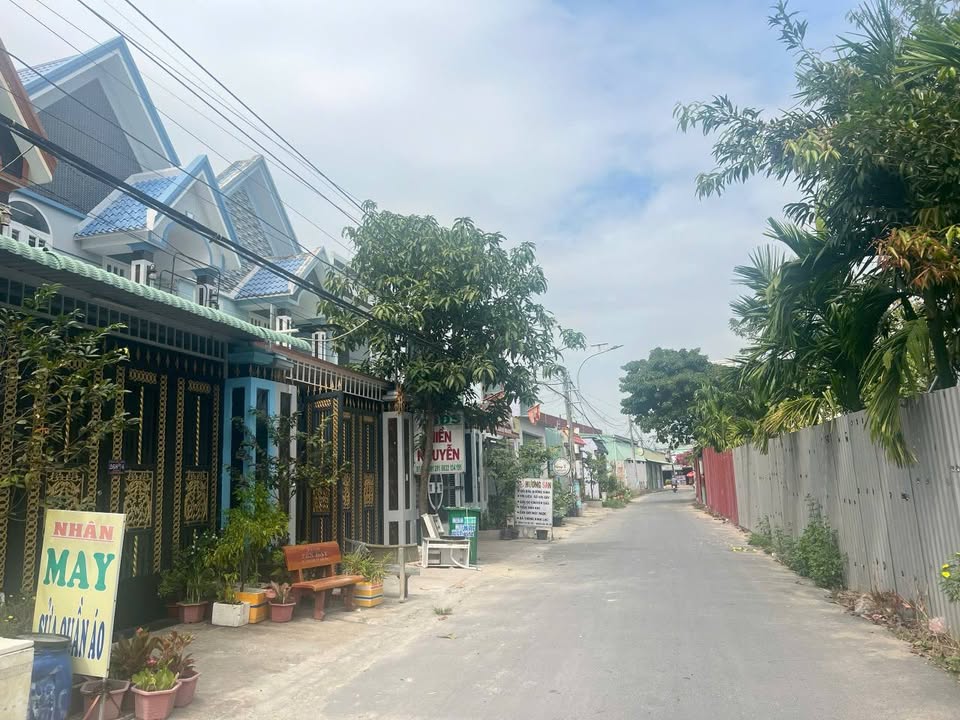 Nhà mặt tiền Tulip, Đức Hòa 105m² giá chỉ 3 tỷ - Thương lượng linh hoạt!