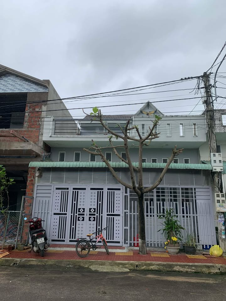 Nhà mê lửng Diêu Trì 105m² giá 2 tỷ - Cơ hội hiếm có ngay trung tâm!