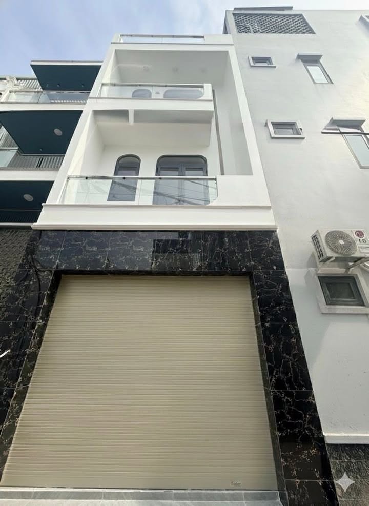 Nhà 4 tầng Thủ Đức 51m² giá 6 tỷ - Ô tô vào tận nhà!