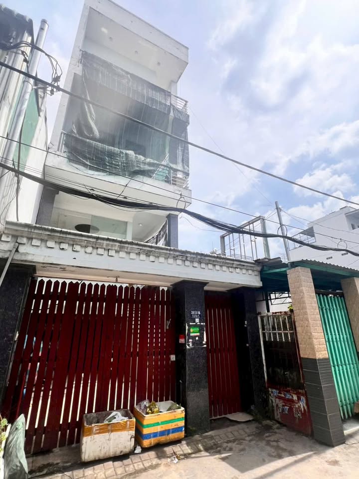 Chính chủ bán CHDV 4 tầng đường Võ Thị Thừa, Quận 12, 120m² chỉ 7.5 tỷ - Dòng tiền ổn định!