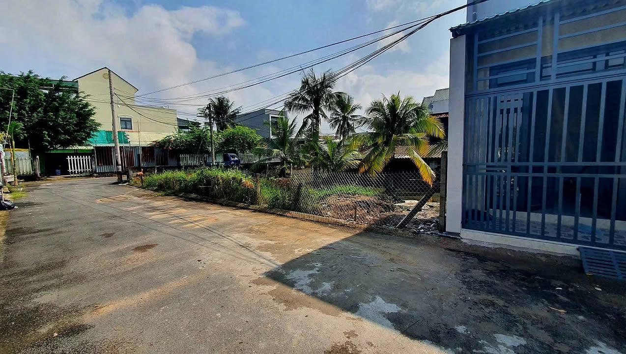 Đất nền góc 2 mặt tiền Hẻm 18 Huỳnh Phan Hộ, 70m² giá chỉ 1.75 tỷ - Cơ hội vàng cho đầu tư!