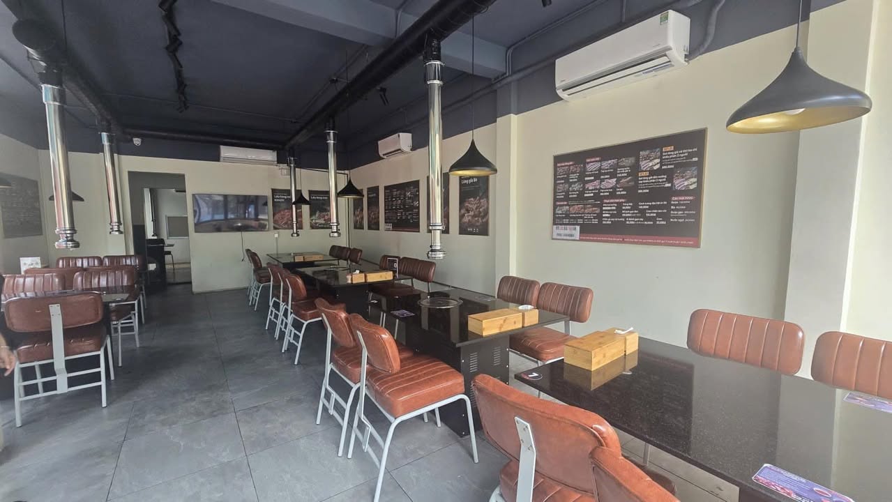 FrontHouse mặt tiền Trần Hưng Đạo, Quận 1, 80m² - Dòng tiền 90 triệu/tháng