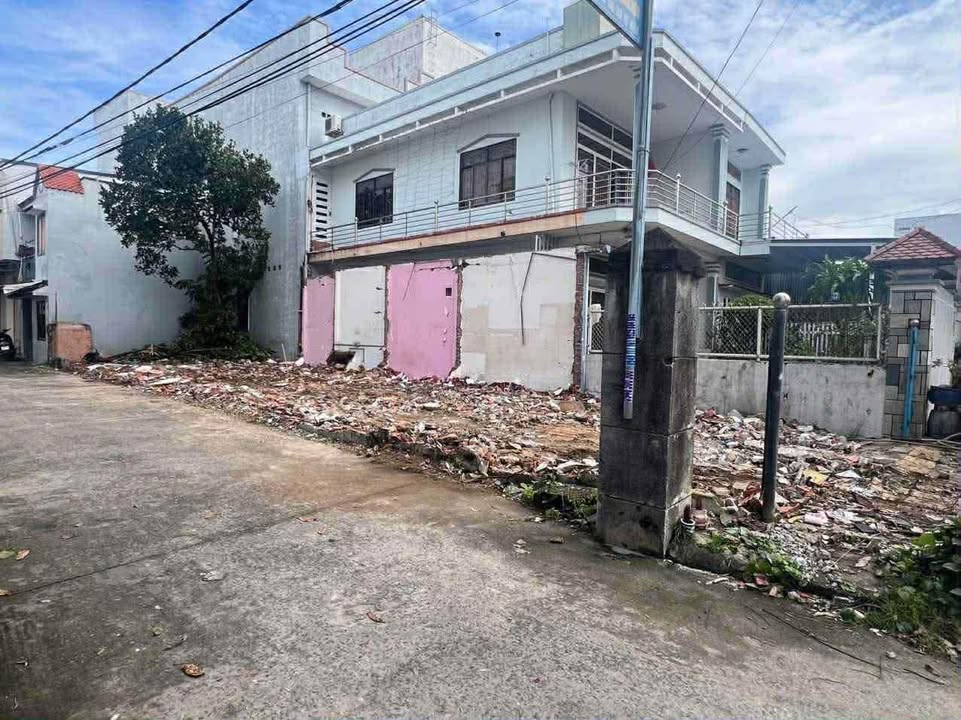 Đất nền mặt tiền lô góc đường Bà Triệu, phường Vĩnh Lạc 126m² giá 2.5 tỷ - Đầu tư sinh lời ngay!