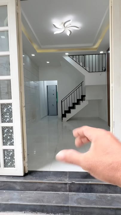 Nhà phố Tạ Quang Bửu, Quận 8, 25.6m², giá 3.58 tỷ - Sổ hồng chính chủ, vị trí đẹp!
