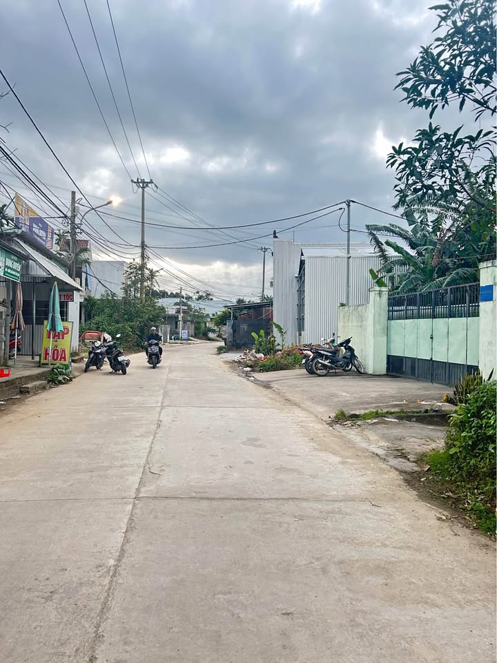 Đất mặt tiền Hoàng Văn Thái, Liên Chiểu, Đà Nẵng 450m² giá 3.75 tỷ - Cơ hội đầu tư tốt!