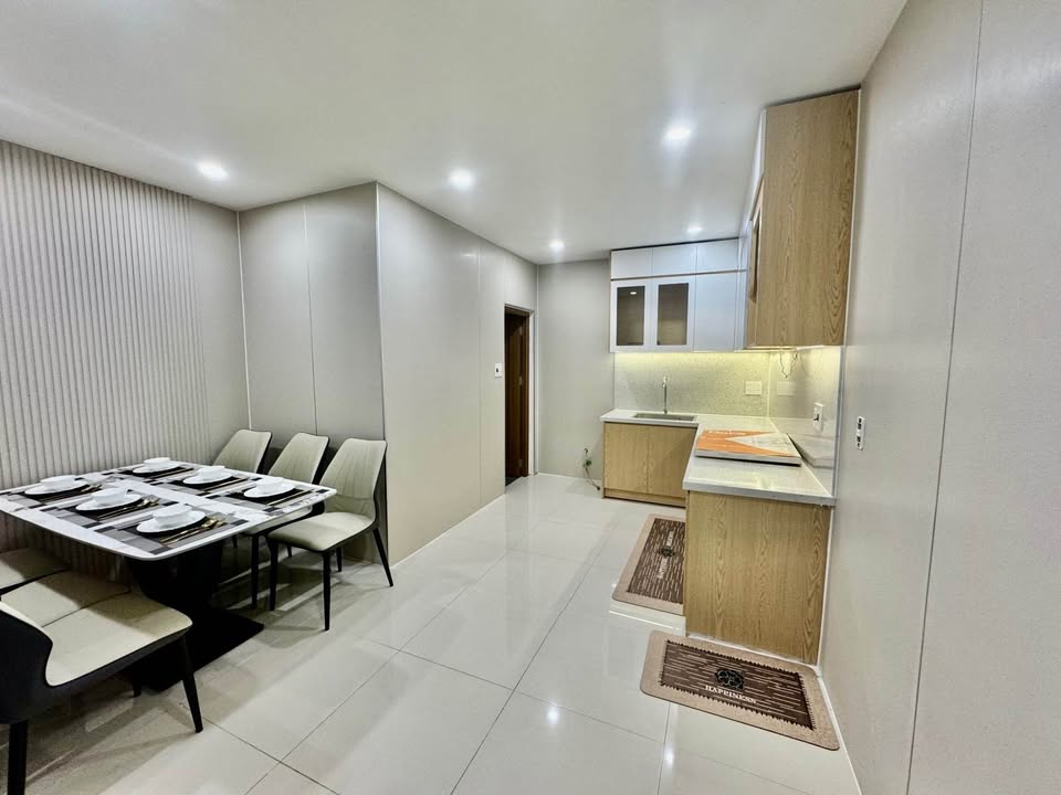 Nhà phố Hòa Cường Nam, Hải Châu 62m² giá 4 tỷ - Full nội thất, chỉ 80m ra mặt tiền!