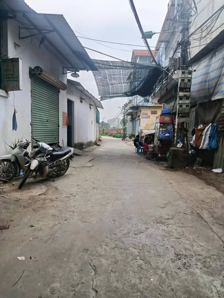 Nhà đẹp Hoàn Sơn 72m² giá 3 tỷ - Đón Tết an khang, gần KCN Tiên Sơn!