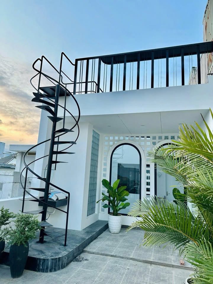 Căn hộ cho thuê tại Hàn Thuyên, Hải Châu - Ban công thoáng mát, tiện nghi đầy đủ!