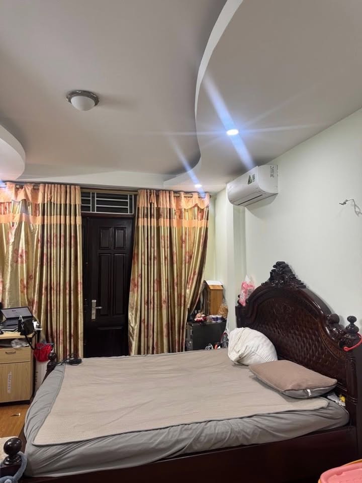 Nhà phố Đống Đa 59m² giá 17.5 tỷ - Ngõ thông, gần Hồ Ba Mẫu!