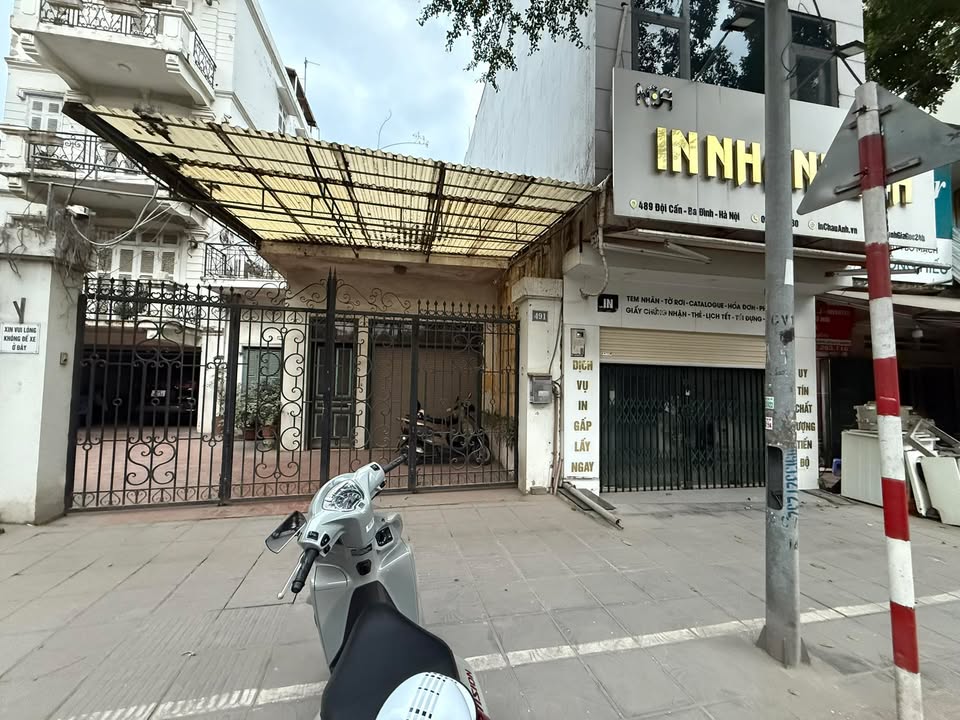 Nhà riêng Đội Cấn 61m² giá 10.5 tỷ - Xây cao tầng tự do!