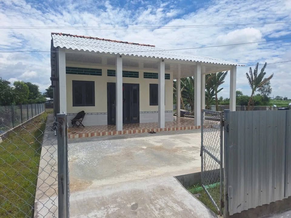 Nhà vườn đẹp Long Bình Gò Công Tây 1000m² giá 970 triệu - Tiện nghi gần chợ