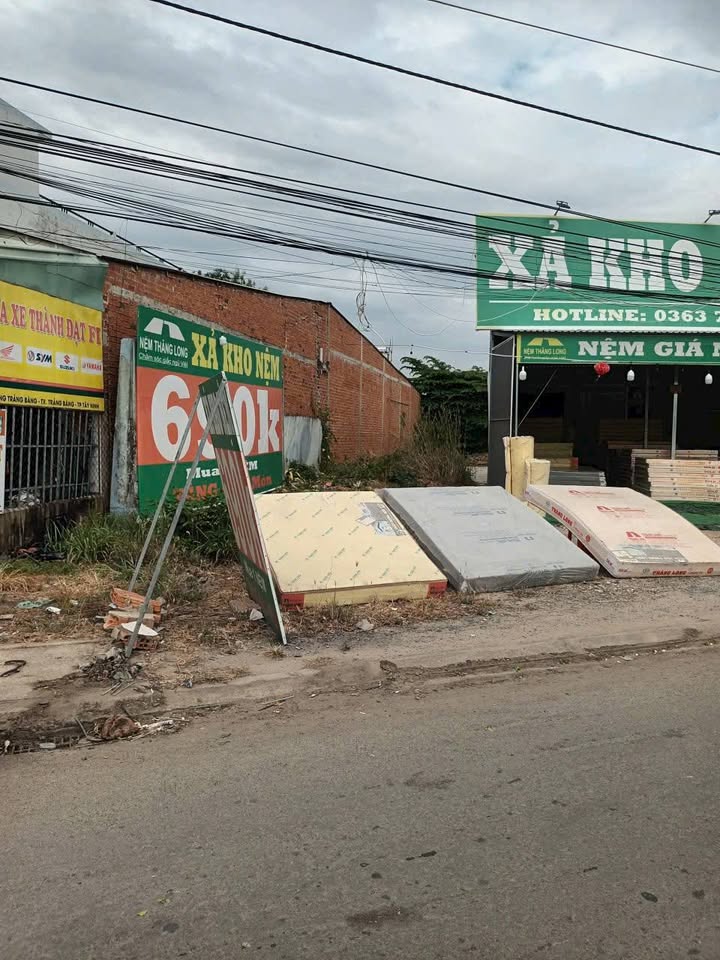 Nhà mặt tiền Quốc lộ 22, Trảng Bàng 250m² giá 4.2 tỷ - Mặt tiền kinh doanh thuận lợi!