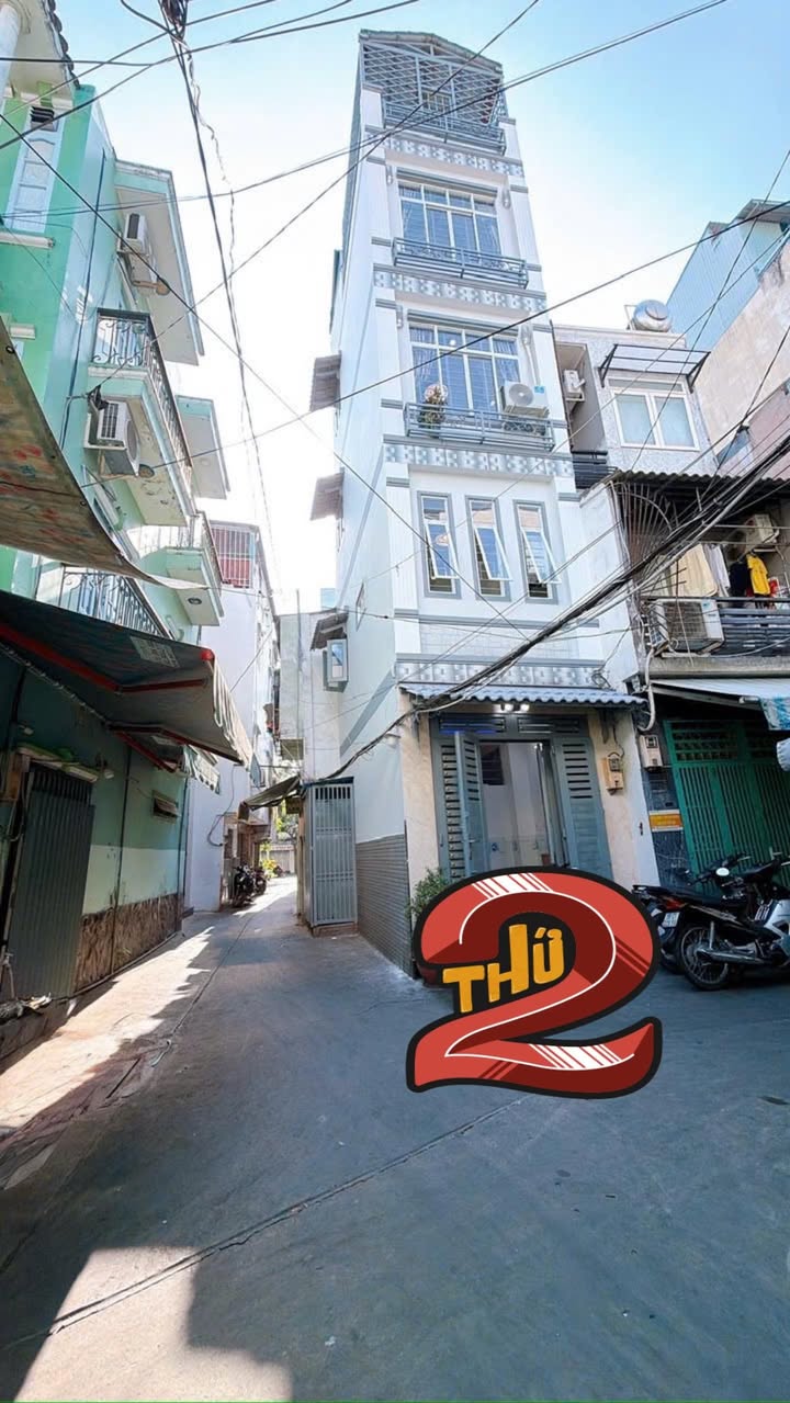 Nhà phố Quận 4 Hoàng Diệu 21m² giá 5 tỷ - Căn góc thoáng mát, sẵn sàng giao dịch ngay!