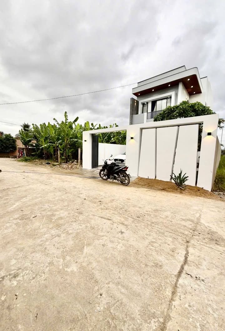 Biệt thự Diên Sơn Diên Khánh 205m² giá 3.68 tỷ - Full nội thất sang trọng!