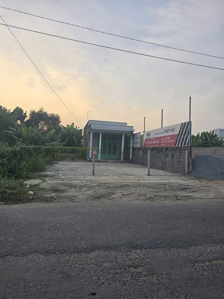 Đất nền mặt tiền 833b xã Long Cang, huyện Cần Đước, 319m² - Giá 4.5 tỷ thương lượng!