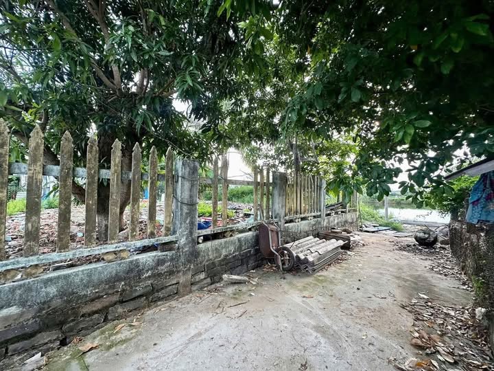 Đất An Phú Quảng Ngãi 60m² giá 300 triệu - Gần biển, view hồ thoáng đãng!