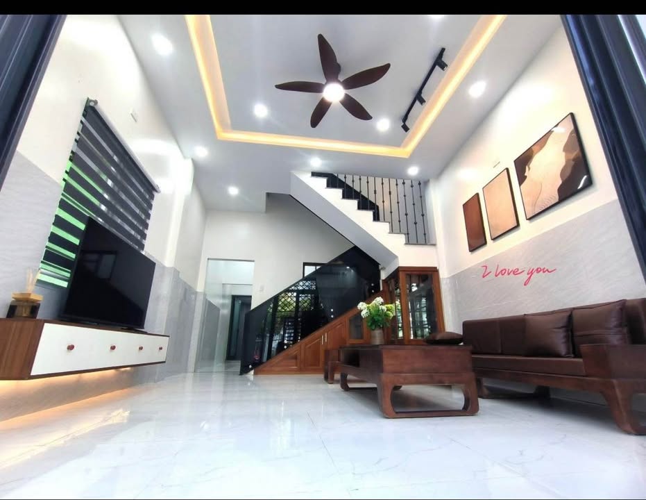 Nhà phố Hòa Xuân Đà Nẵng 122m² giá 3.65 tỷ - Full nội thất sang trọng!