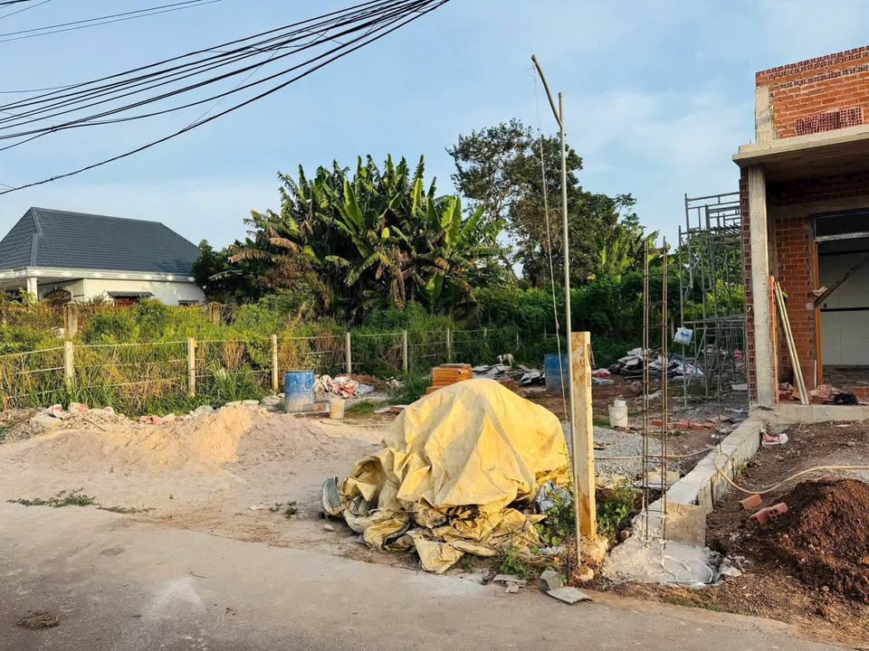 Đất nền Đất Đỏ Bà Rịa - Vũng Tàu 251m² giá 2.1 tỷ - Cách biển Phước Hải chỉ 5 phút!