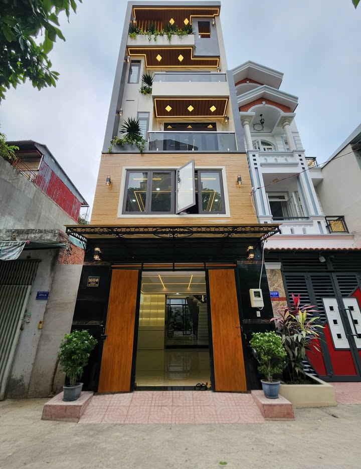 Bán gấp nhà 4 tầng hẻm 243 đường Mã Lò, quận Bình Tân, 85m² - Thang máy và full nội thất!