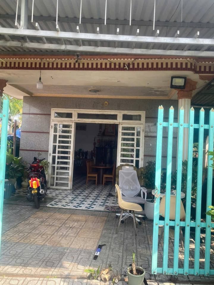 Nhà cho thuê Định Hòa, Thủ Dầu Một 120m² giá 8 triệu - Full nội thất tiện nghi!