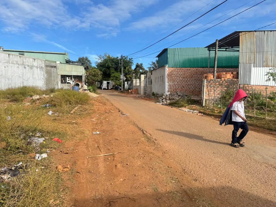 Đất hẻm Nguyễn Chí Thanh, An Phú, 300m² - Vị trí đẹp, đầu tư sinh lời!