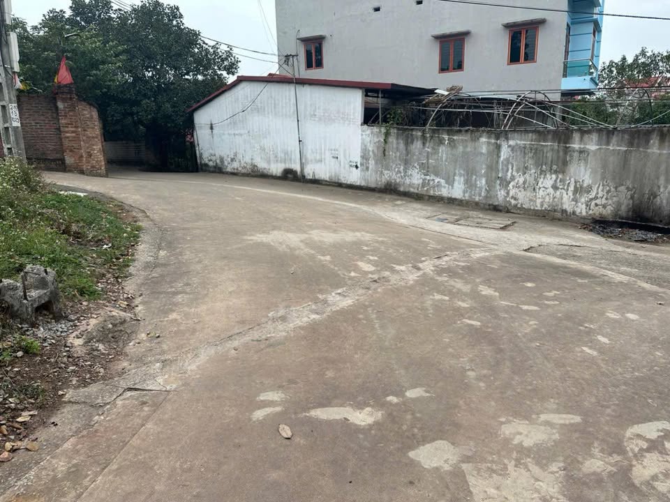 Đất nền Tân Văn 3, Tân Dĩnh 140m² giá chỉ 10xx triệu - Đường thông dễ dàng kết nối