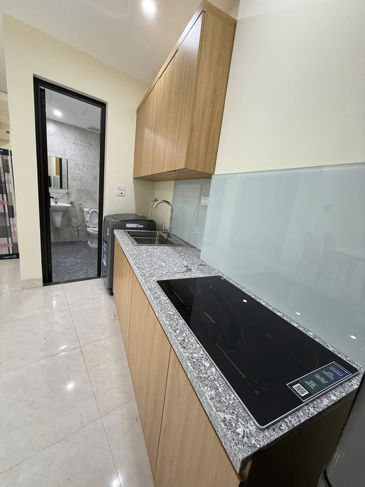 Căn hộ 1PN 1WC đường Yên Hoà, Cầu Giấy 7 triệu/tháng - Đẹp và đầy đủ nội thất!