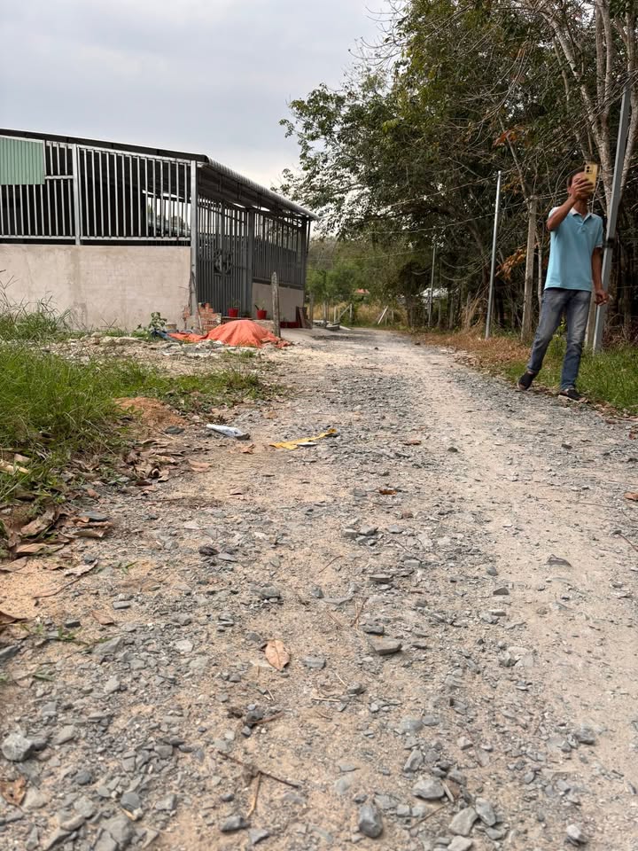 Đất Phú An Dĩ An 1100m² giá 3 tỷ - Cơ hội đầu tư hấp dẫn!