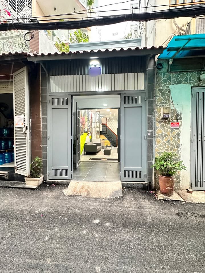 Nhà đẹp chính chủ Gò Vấp 41m² giá 4.8 tỷ - Sẵn sàng vào ở!
