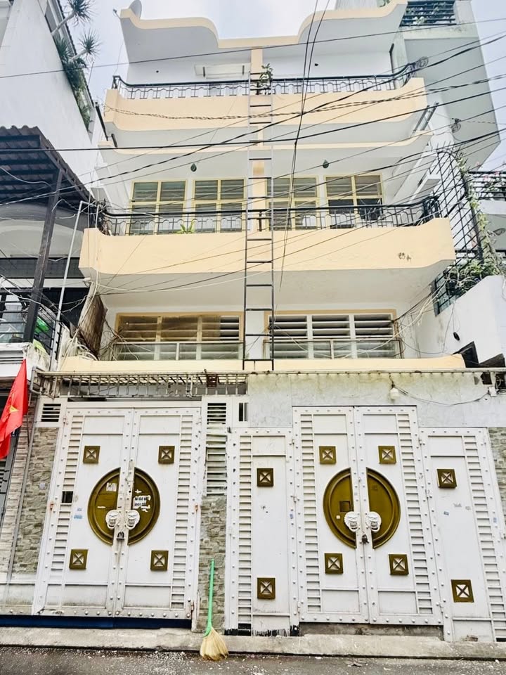 Nhà phố Lê Văn Sỹ, Phú Nhuận 90m² giá 17 tỷ - Đầu tư sinh lời tuyệt vời!