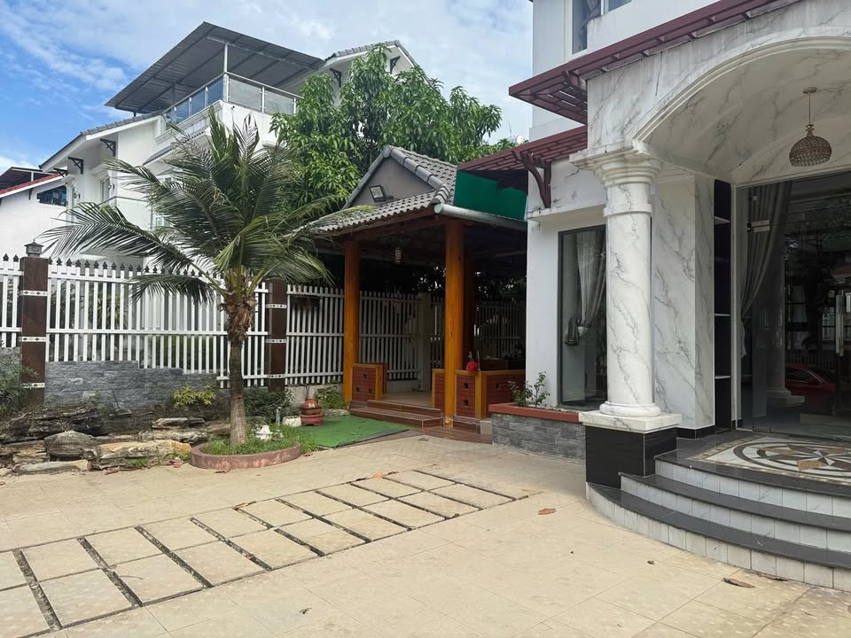 Townhouse tại khu đô thị Westerland, Bình Dương - 453m² giá 8 tỷ - Sẵn sàng sở hữu ngay!