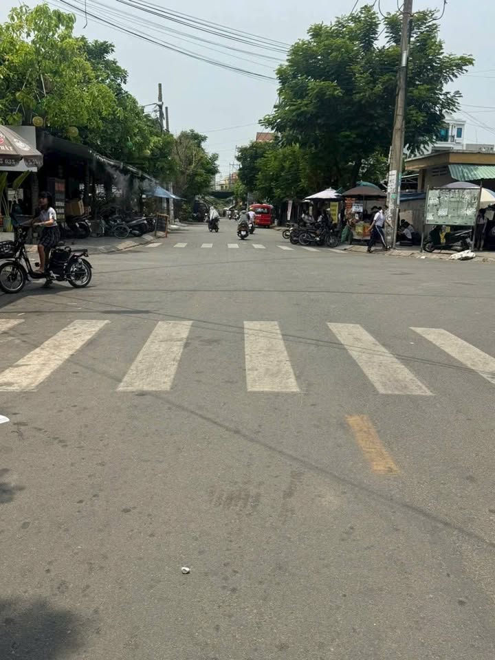 FrontHouse Tân Bình 80m² giá 7.7 tỷ - Mặt tiền kinh doanh lý tưởng!